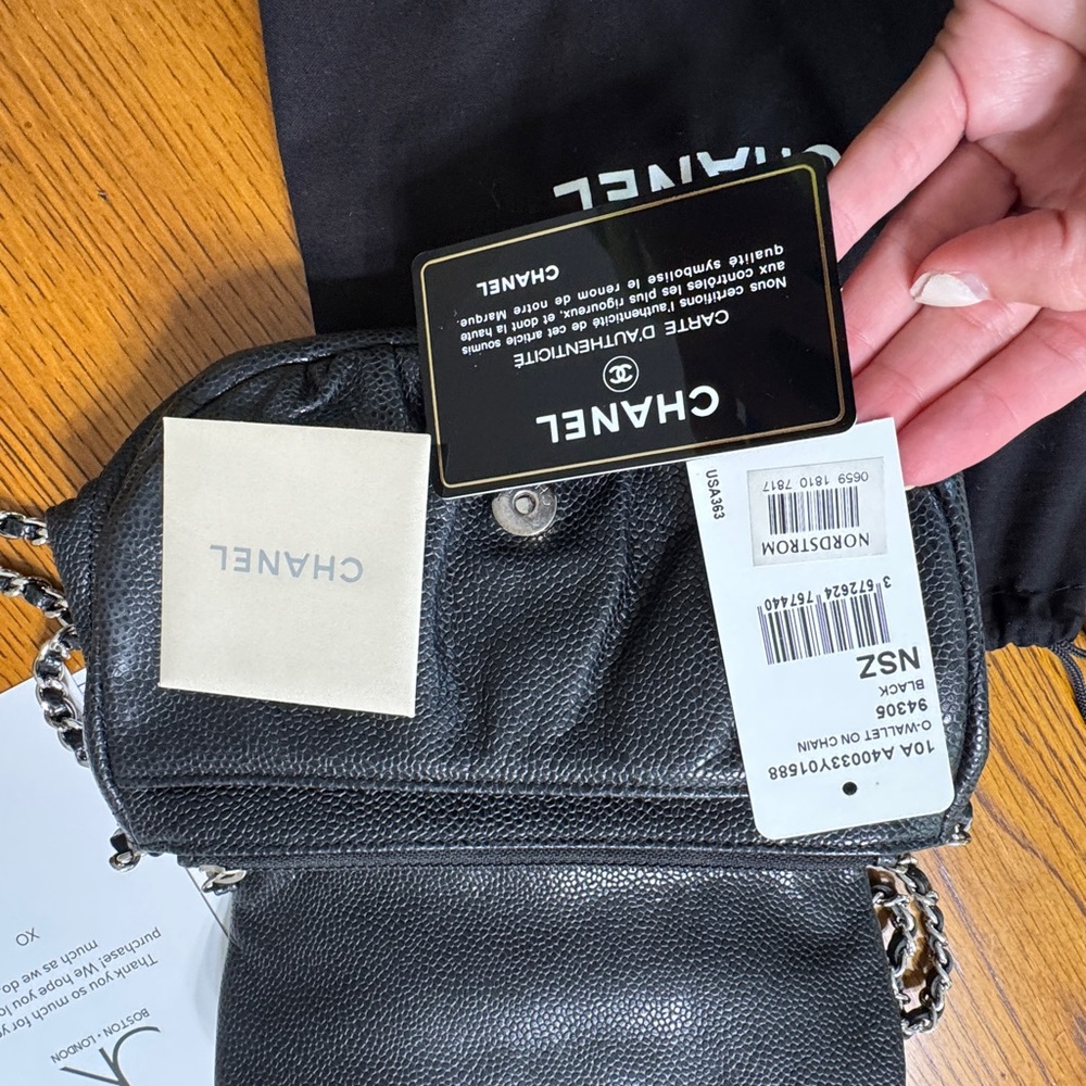 CHANEL Black Leather Wallet on Chain Bag - Picture 4 of 12